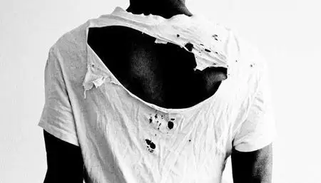 做梦梦到破衣破衣烂衫是什么征兆说明什么