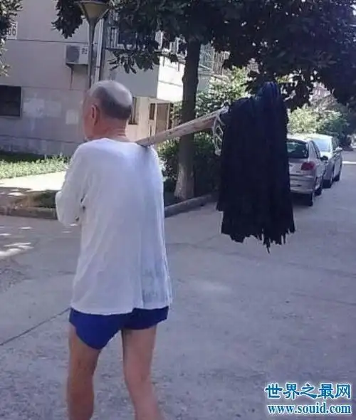 背影杀手千万别回头,转身后简直辣眼睛太恐怖了-奇闻录