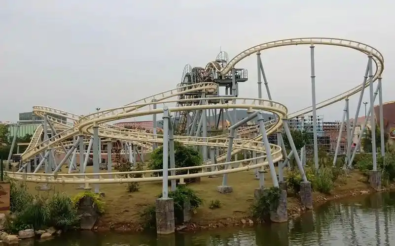 徐州乐园矿山车