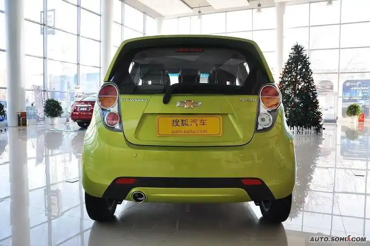 p>雪佛兰斯帕可(spark)是上海通用汽车雪佛兰推出的首款1.
