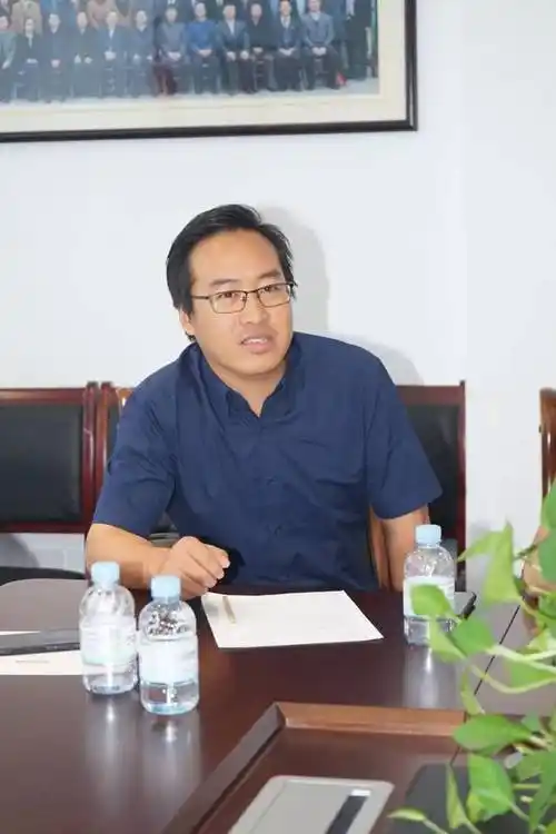 商会执行秘书长陈裕安商会秘书长罗承槐随后,与会人员进行了深度的