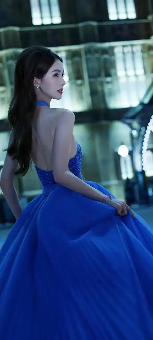 而女明星金晨作为公众人物,不仅在影视作品中有着出色的表现,更在现实