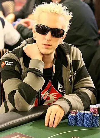 德州扑克翻牌后headsup单挑对手二