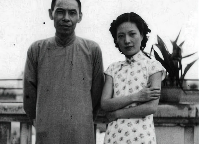 不得不说唐怡莹对感情的手段高超,连著名的情场浪子张学良都被他玩弄