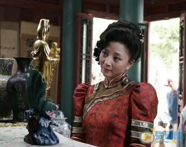 殷桃个人资料简介 殷桃《苍穹之昴》剧照