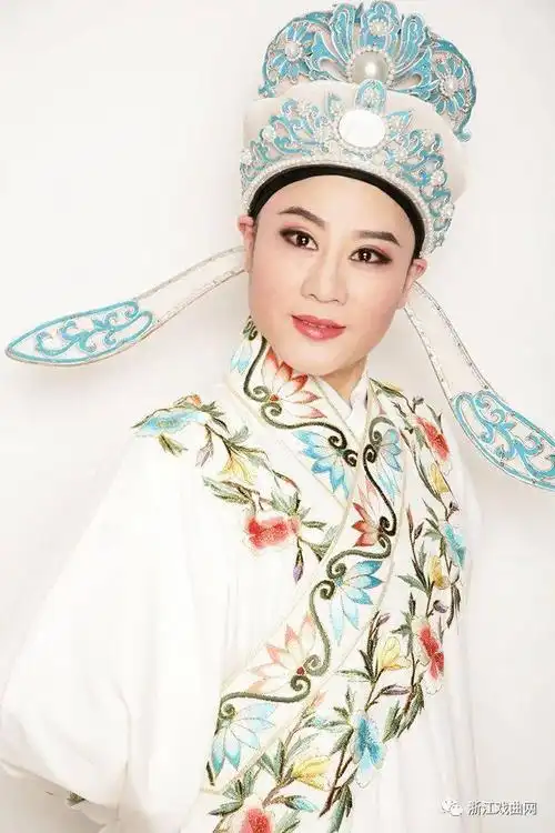 宁波杭州湾新区市民文化月"梨园百花"名家名票折子戏专场_越剧