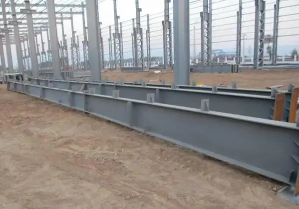 分公司 钢结构分公司 在建工程 > 正文2,装配车间钢梁,吊车梁安装完毕