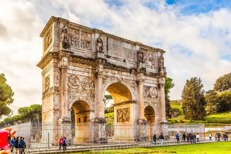 罗马君士坦丁凯旋门,两千年的建筑