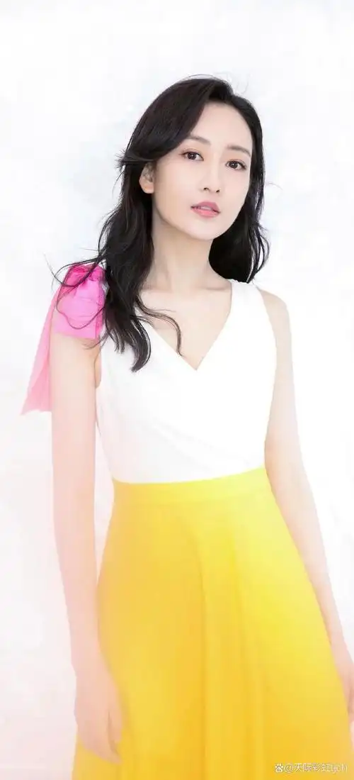 明星沉浮记#,王鸥出生于广西南宁市,她曾参加cctv模特电视大赛全国总