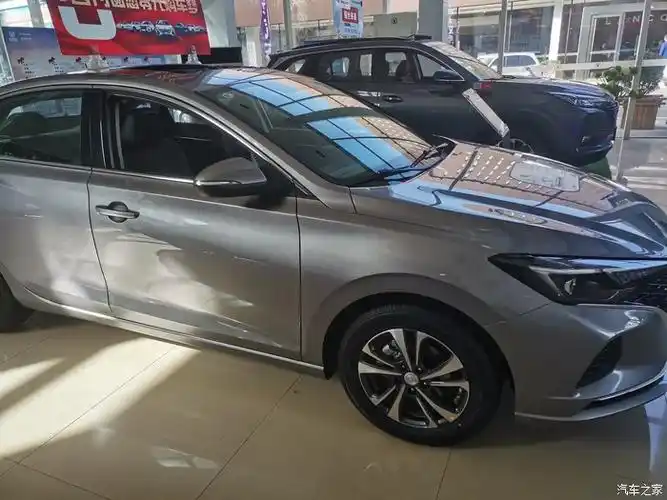 长安逸动plus,这个颜色爱了