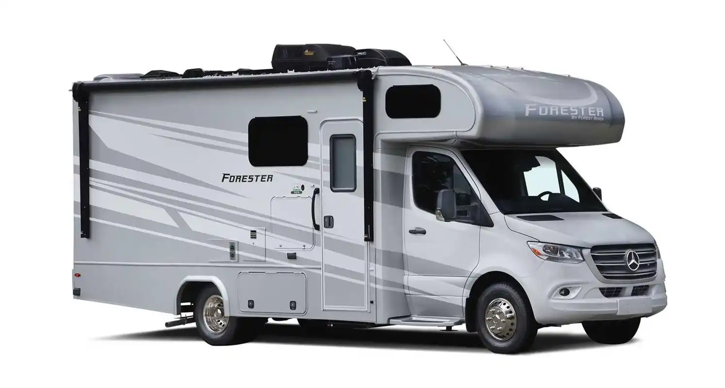 奔驰斯宾特c型房车,7.7米长拓展空间大,独立睡卧比酒店舒服