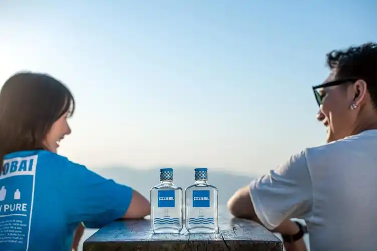 江小白轻口化白酒年轻人的白酒选择