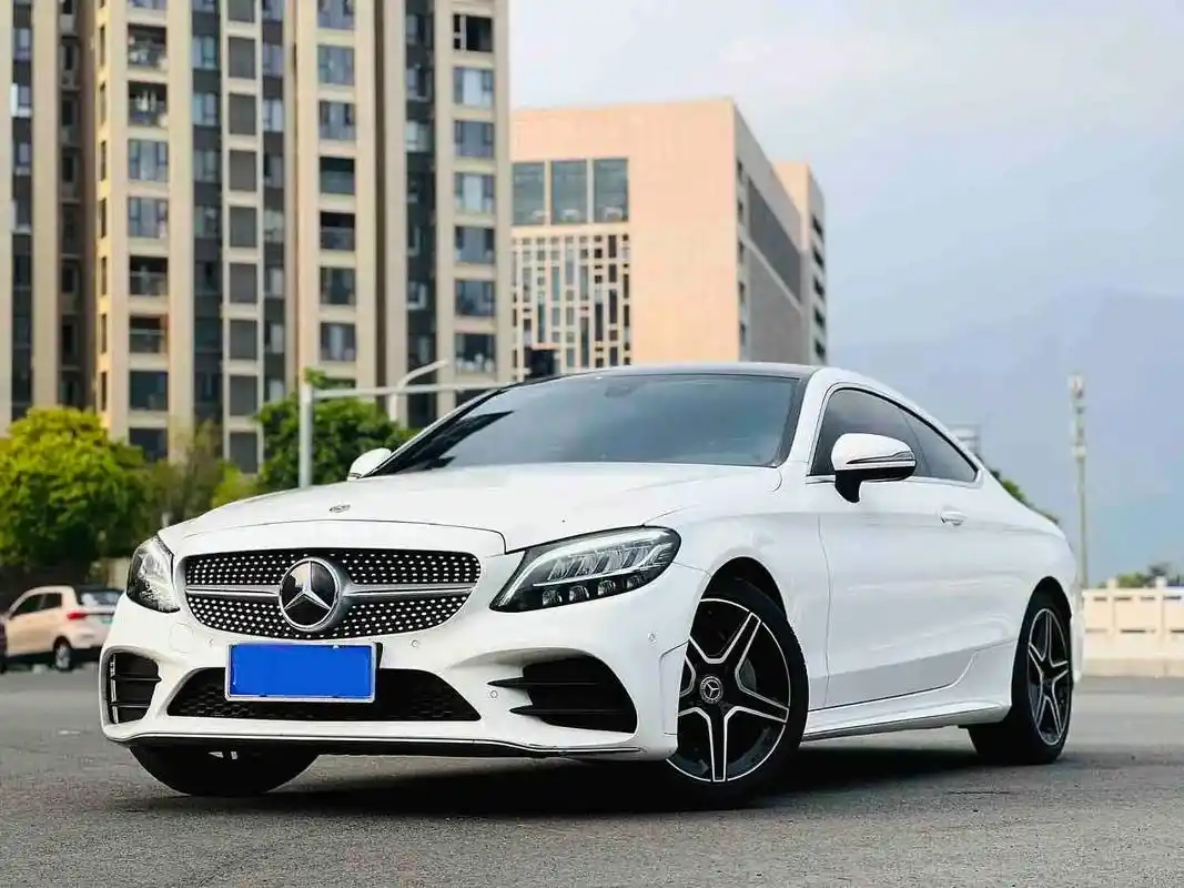 最美轿跑奔驰c200coupe