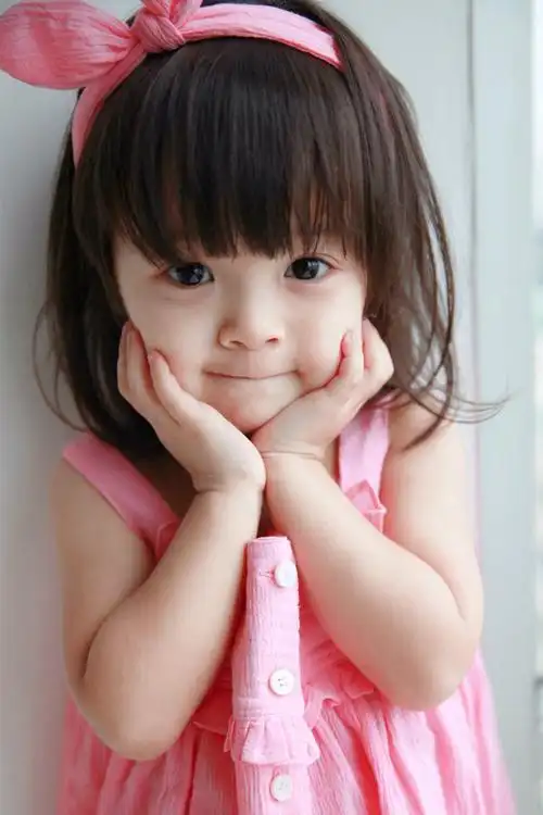 (喜欢就进入专辑:女萌娃头像集c)记得赞我哦