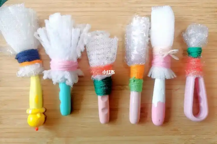 废旧牙刷拯救者做成画笔画手帐