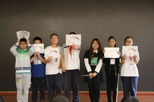 沪东营队志愿者团队小营长:吴一凡项目经理:夏琳妍小记者:查雅兰教练