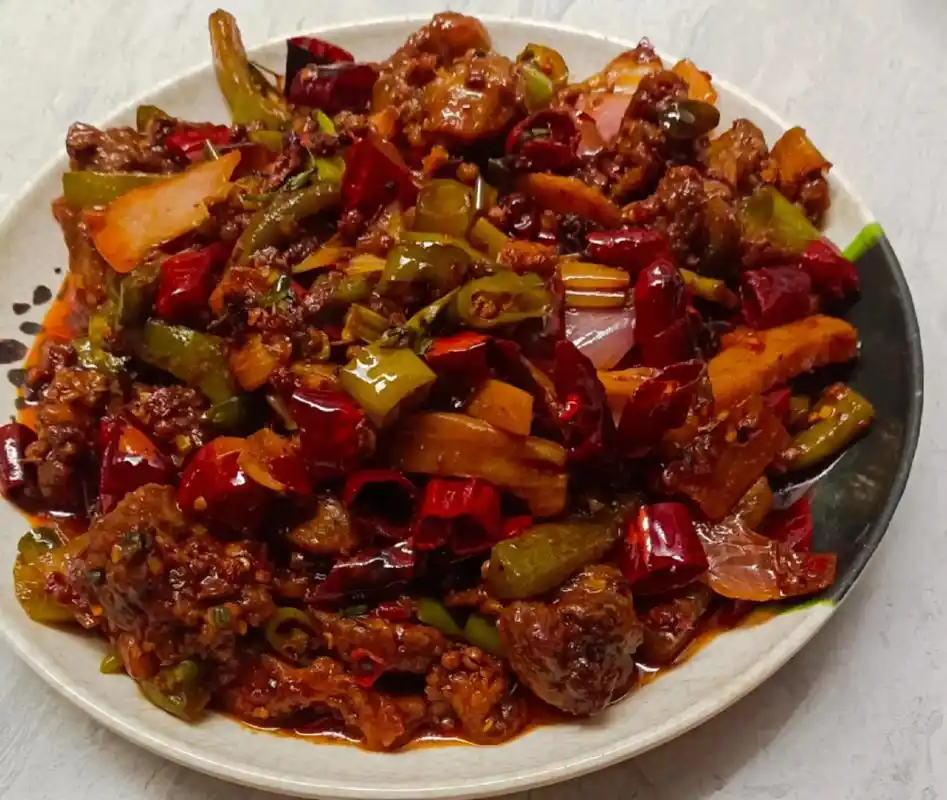 干锅兔子肉92 配上腊肉和 菜豆腐汤 辣椒92 土豆片直接是 - 抖音