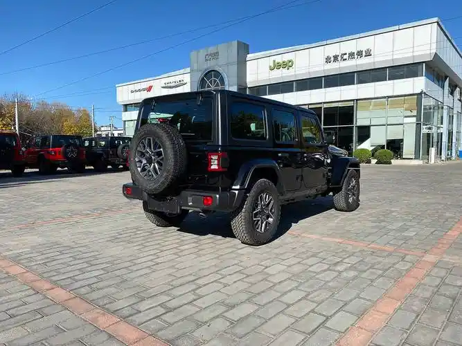 2024款牧马人撒哈拉四门版黑色现已到店,欢迎到店赏车北京jeep4s店