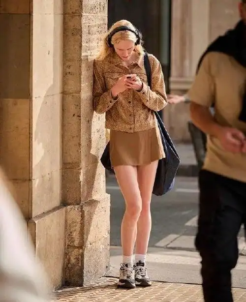 欧美街头素人穿搭街拍