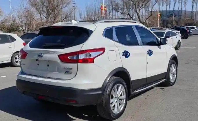 乌海二手逍客 2016 款 2.0l cvt豪华版 白色 - 小猪二手车