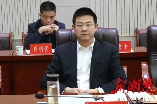 国开行湖南分行一行来石门调研扶贫