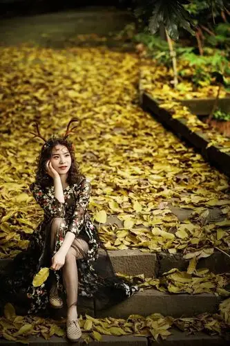 咔盟艺术照人民公园外景