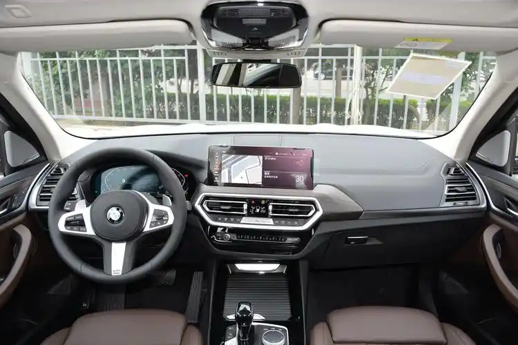 宝马x3内饰-轴距-发动机-易车