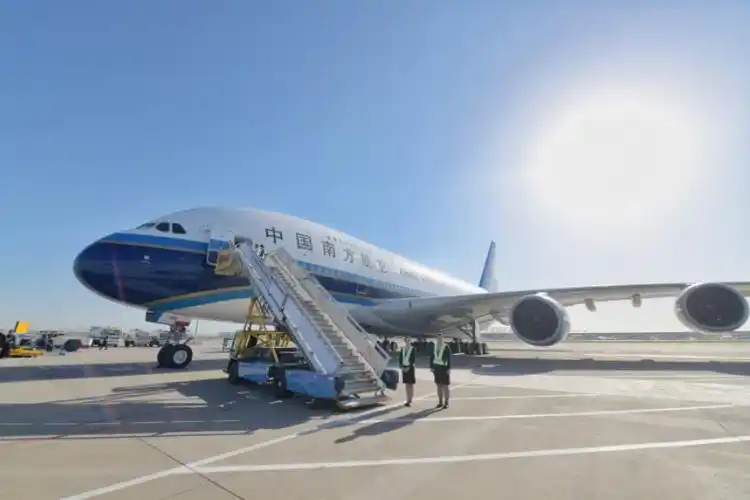 大兴国际机场今日试飞!记者已登上首架试飞飞机a380