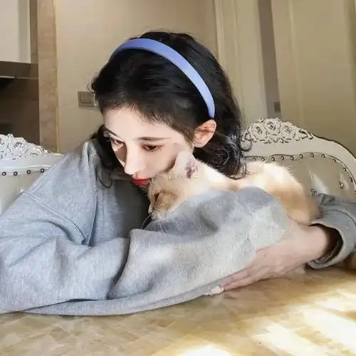 鞠婧祎呆萌可爱头像爱豆头像鞠婧祎