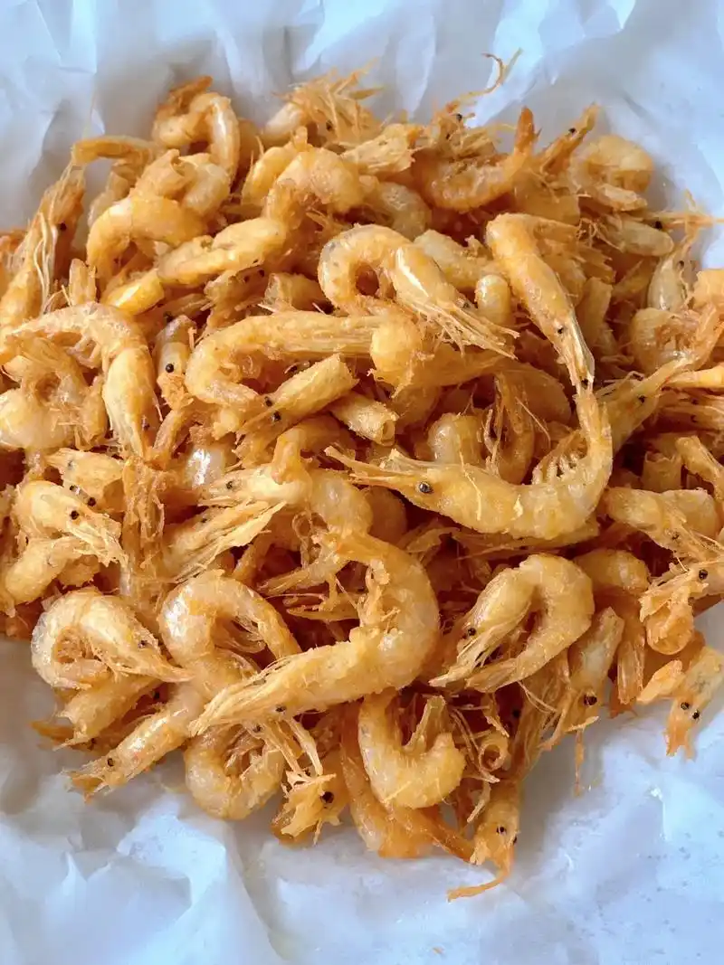 又酥又脆又香的油炸小河虾,原来这么简单.#创作灵感 #跟抖音 - 抖音