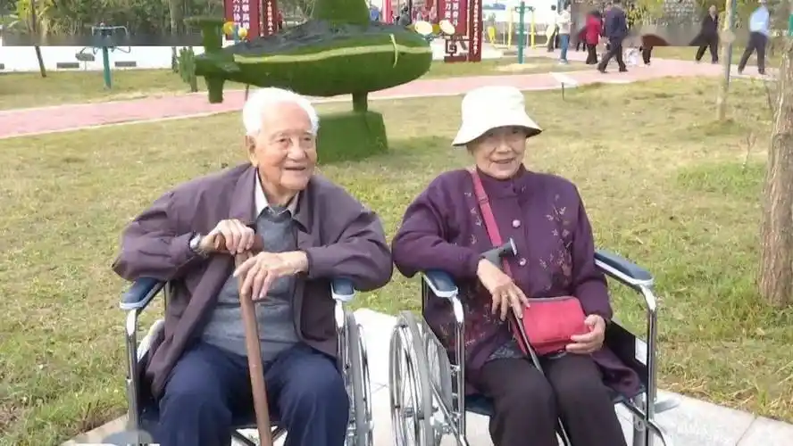 黄旭华院士一行回家乡揭阳省亲_核潜艇_祖国_李世英