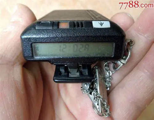 怀旧收藏2006-90年代原装摩托罗拉bra*oplus传呼机bp机-带链子