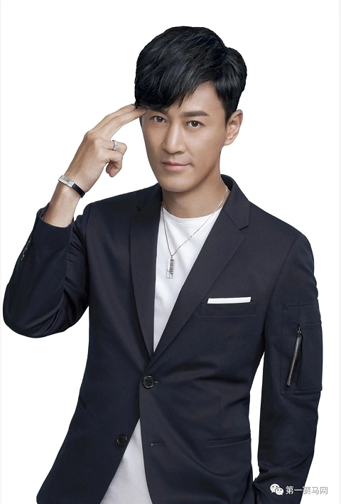 当红影星林峰现场助阵星光耀沙田马场