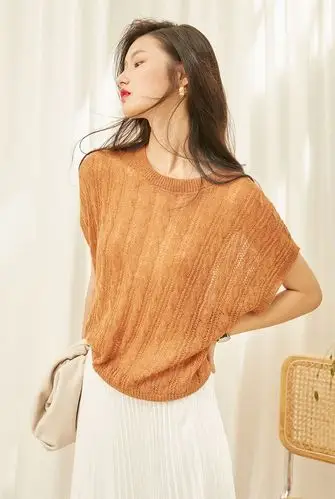 早秋流行的针织衫,这么搭配温柔可人又有时尚感