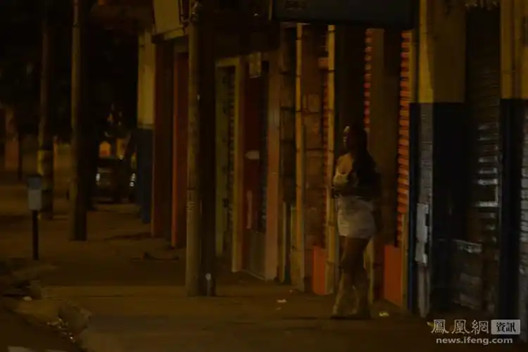 为迎世界杯 巴西为妓女提供免费英语培训[高清]