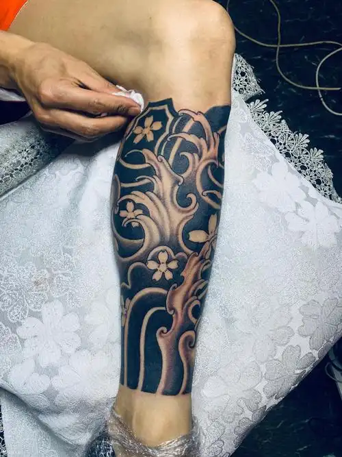 包小腿浪花_纹身图案手稿图片_王珊珊的纹身作品集