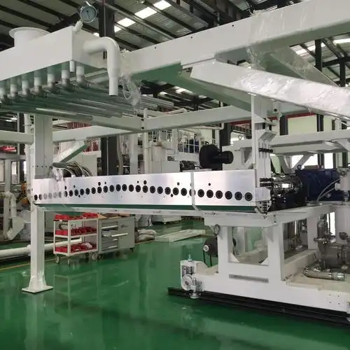 新式四轴收卷pvc保鲜膜生产线