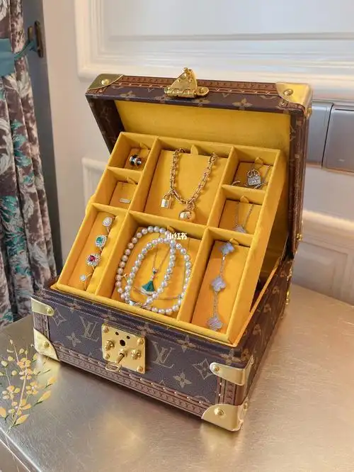 lv首饰盒终于等到啦