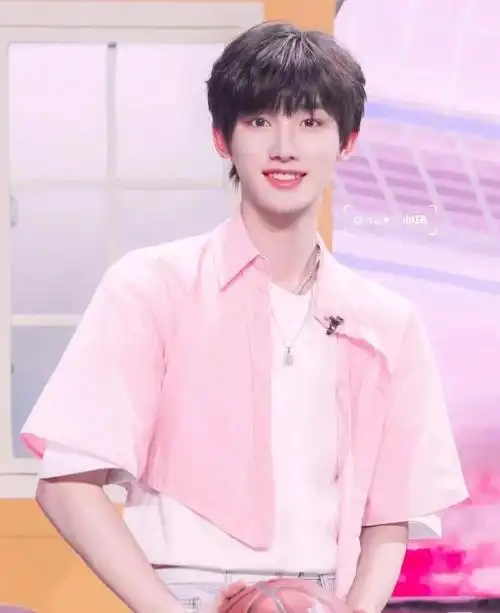 #看看程年人的神仙图片#时代少年团#丁程鑫