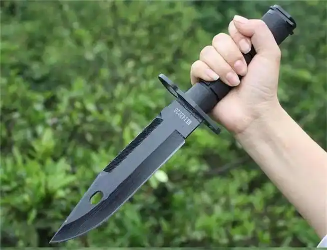 2000年:ontario(安大略)公司开始加入美国m9刺刀生产行列,仅生产橄榄