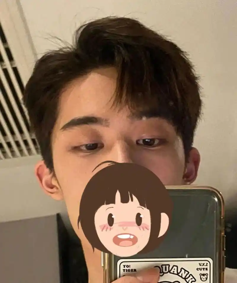 系三七侧分 三七分纹理烫,适合圆脸国子脸,职业男士发型,男生纹理侧背