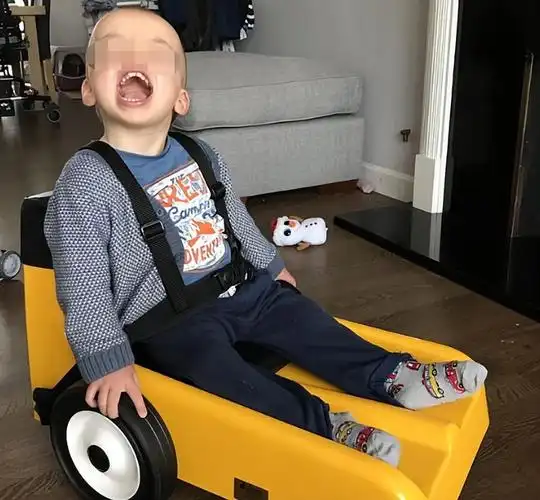 回顾孕妇生下脑瘫婴儿用一特殊方法培养19年后孩子考上北大