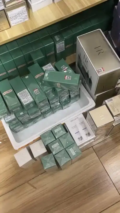 大牌化妆品批发市场