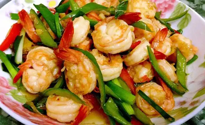 辣椒炒虾仁的做法 步骤10