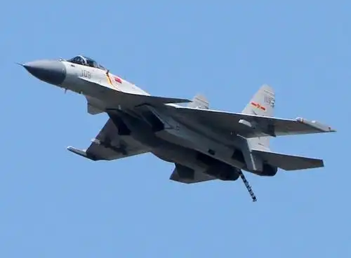 歼15飞行员牺牲 歼15飞行员张超牺牲瞬间画面 歼15舰载战斗机介绍