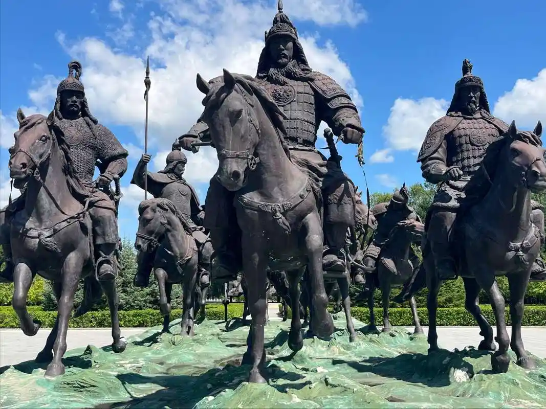 文明的十字路口:当蒙古帝国选择了北京,而非草原