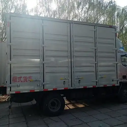 货车,柴油康明斯发动机,北京专卖店,车型齐全,可做分期 箱体可做侧面