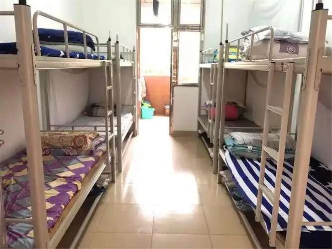 开学第一周,他们就要受到表彰啦._宿舍