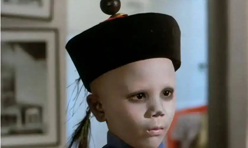 一家3口变僵尸,西洋教父成吸血鬼,英叔上演人鬼大战_电影_徒弟_林正英