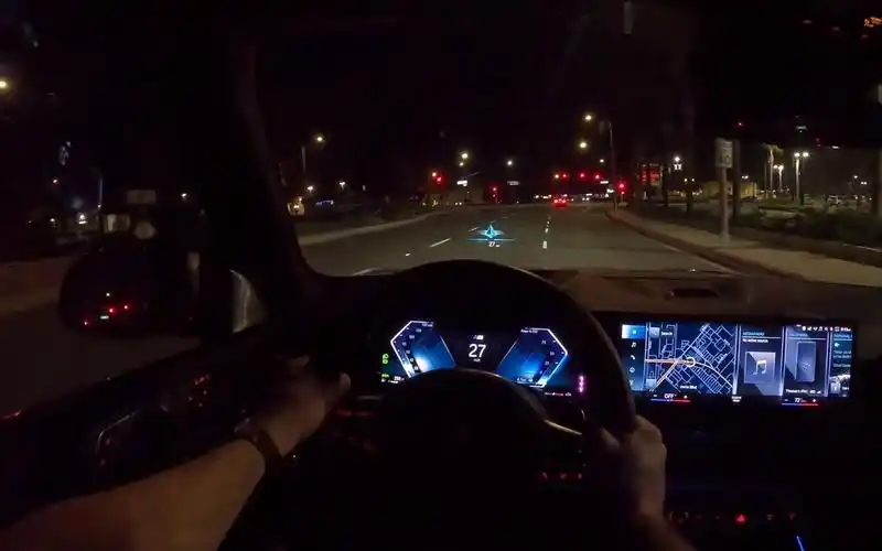 【汽车】2023宝马 x7 m60i pov夜间驾驶(3d音频)(asmr)